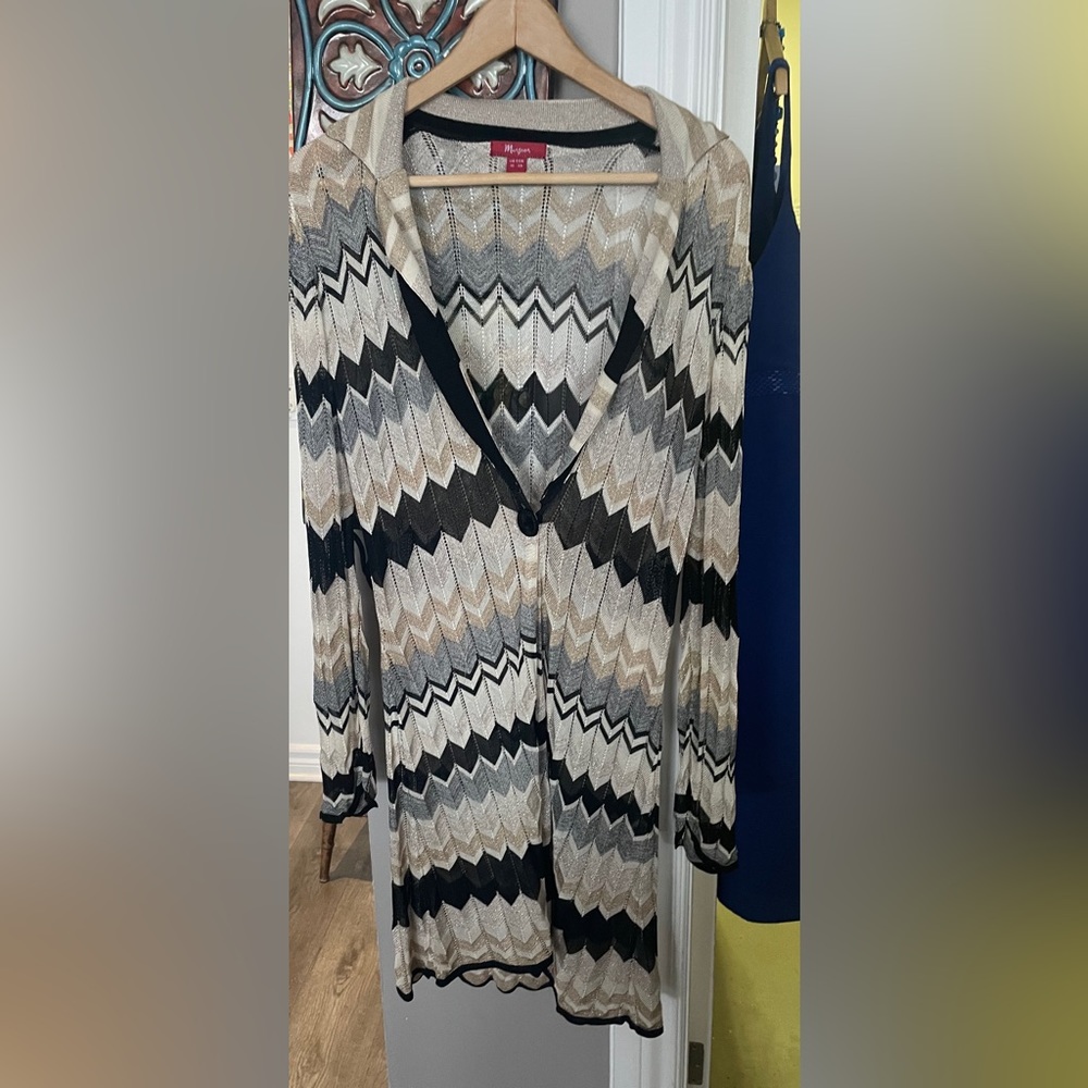 Cardigan with chevron pattern and subtle metallic threading